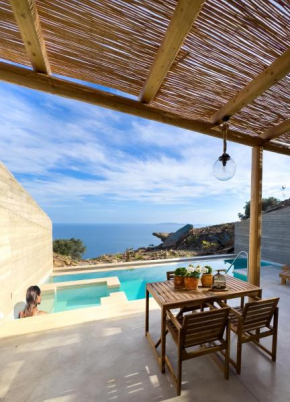 Sea view villa with private swimming pool